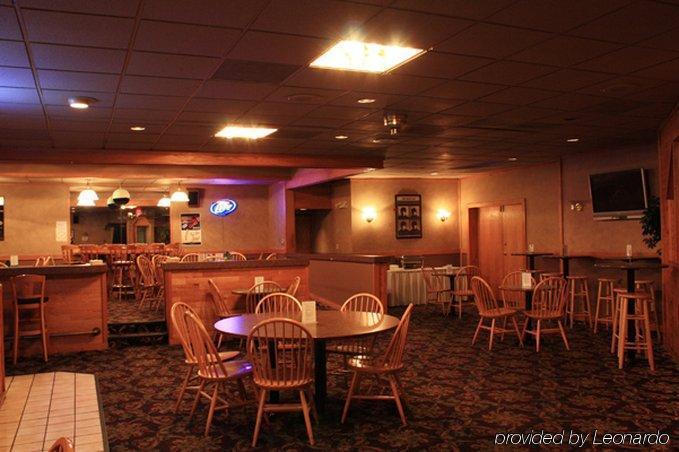Ramada By Wyndham Bismarck Hotel Restaurant foto