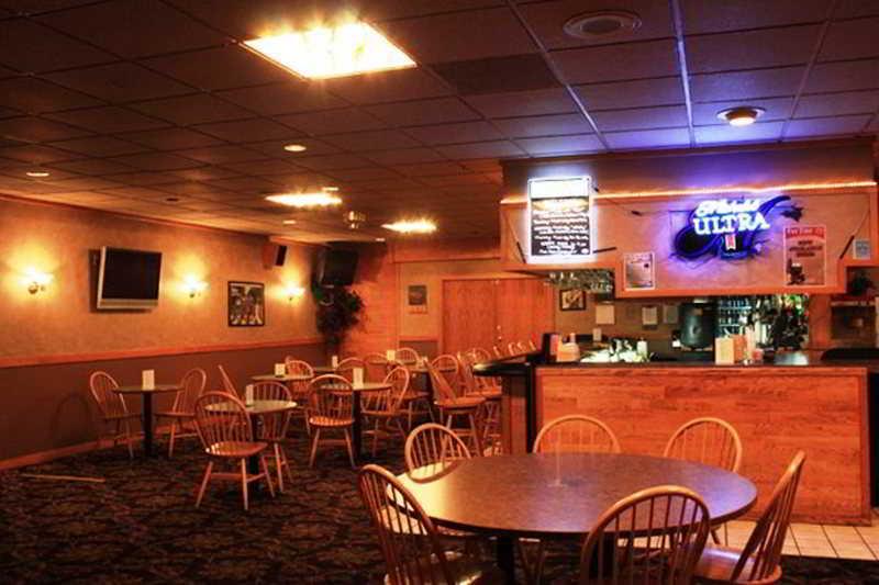 Ramada By Wyndham Bismarck Hotel Restaurant foto